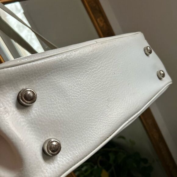 Vintage White Crossbody Bag - Picture 10 of 16